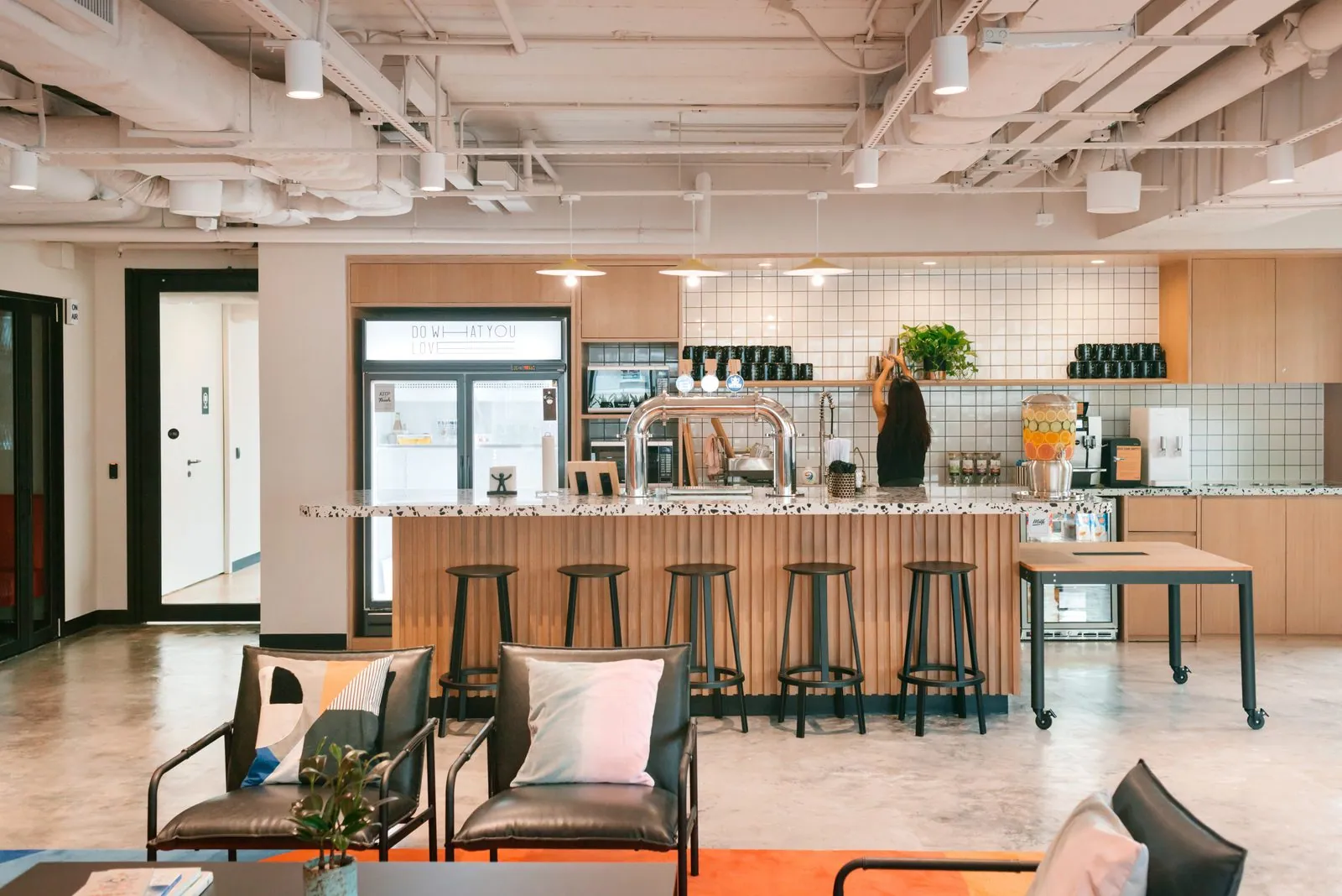 WeWork at 14 Tai Koo Wan Road, Quarry Bay, photo 4