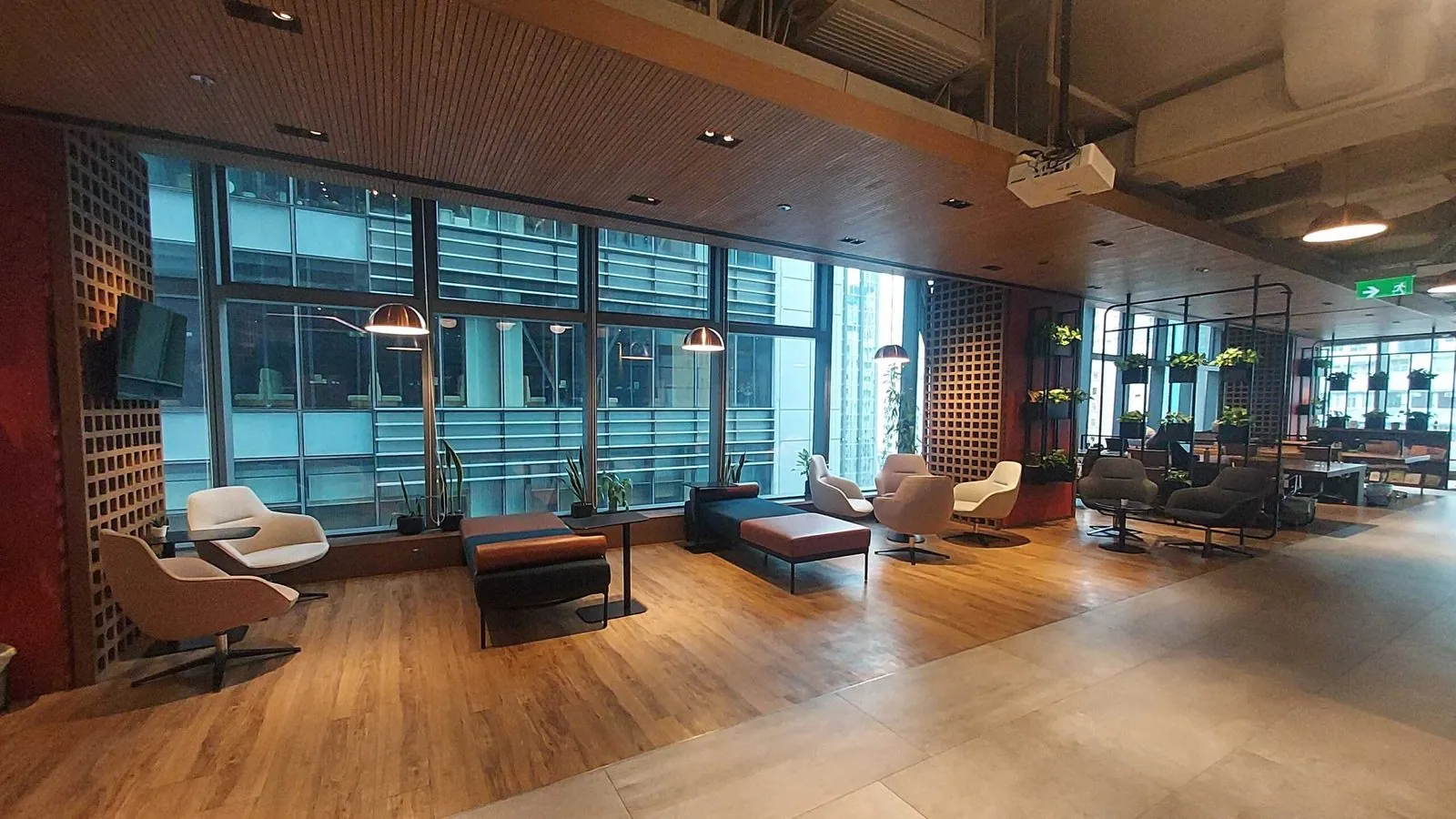 The Hive at V Point, Causeway Bay, photo 3