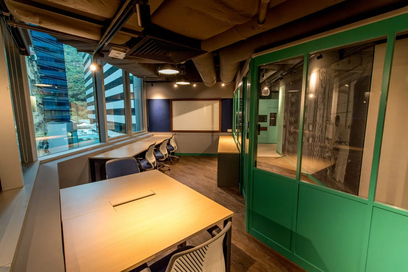 Blueprint at Taikoo Place, Quarry Bay, photo 4