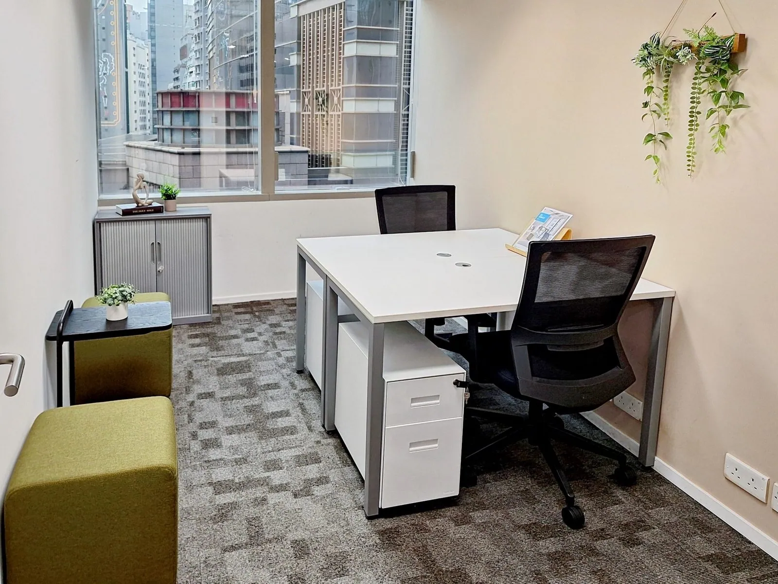 Regus at 181 Queen’s Road Central, Regus, Central, photo 2