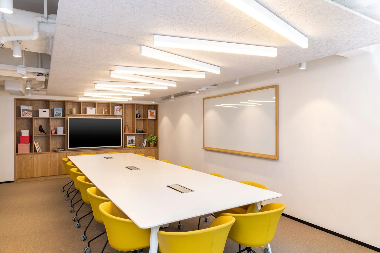 Spaces at 8 Queens Road East, Wan Chai, photo 3