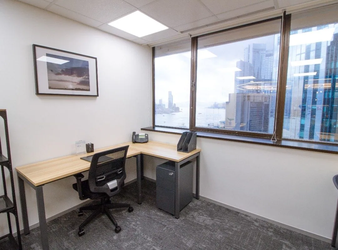 Compass Offices at Wing On Centre, Sheung Wan, photo 2