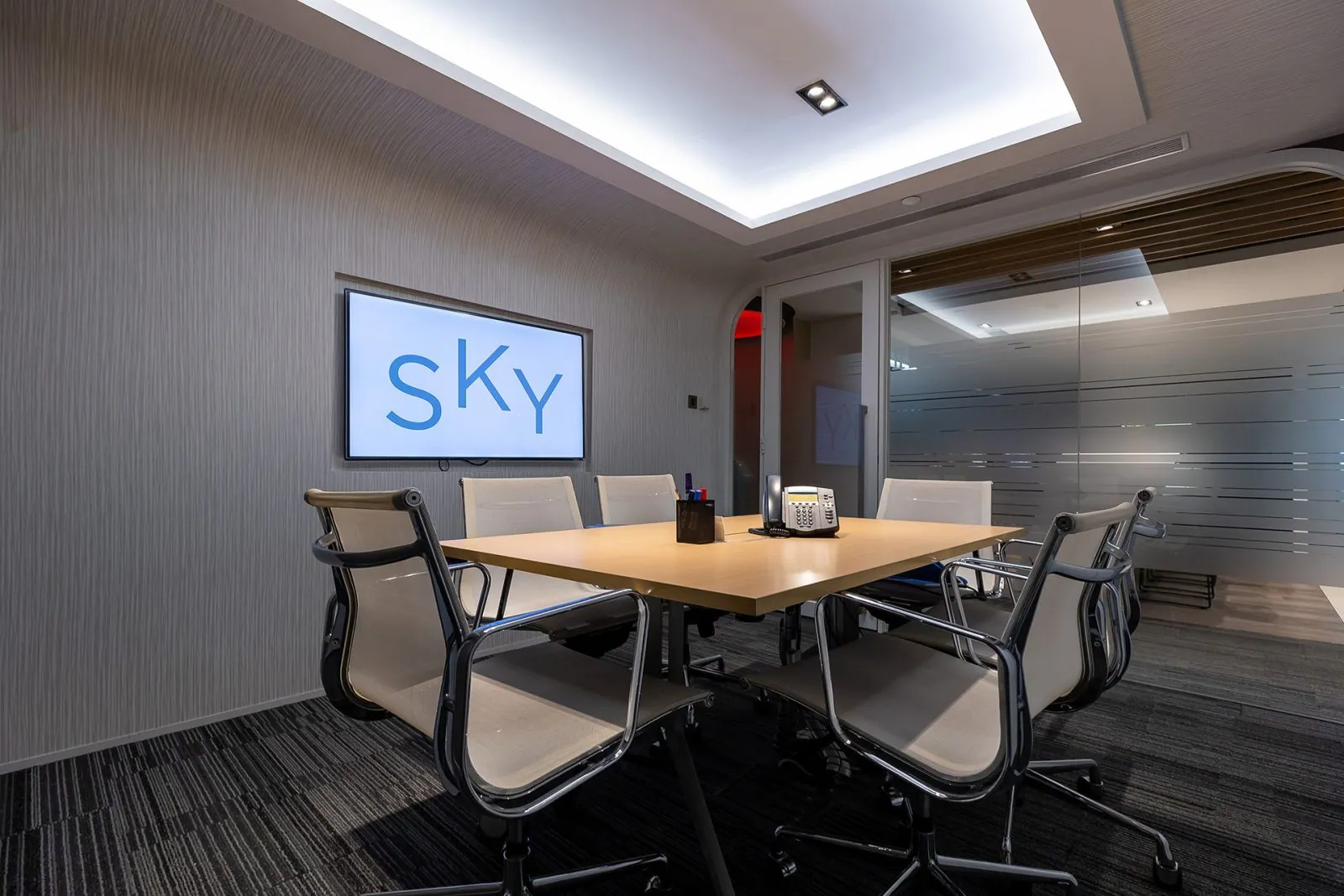 Sky Business Centre at Silvercord Tower 2, Tsim Sha Tsui, photo 2