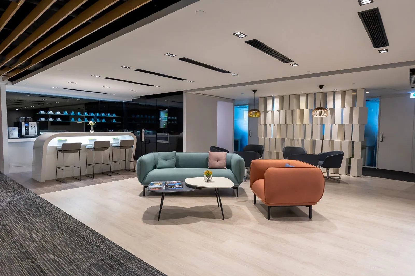 Sky Business Centre at Silvercord Tower 2, Tsim Sha Tsui, photo 3