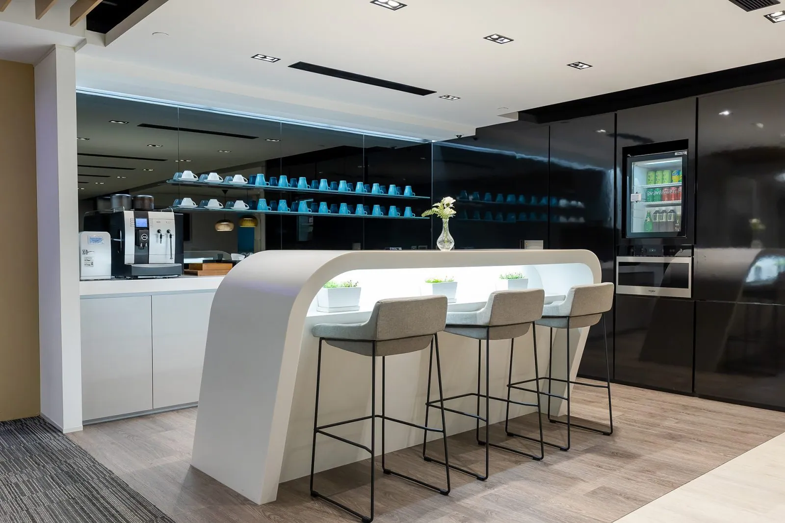 Sky Business Centre at Silvercord Tower 2, Tsim Sha Tsui, photo 5