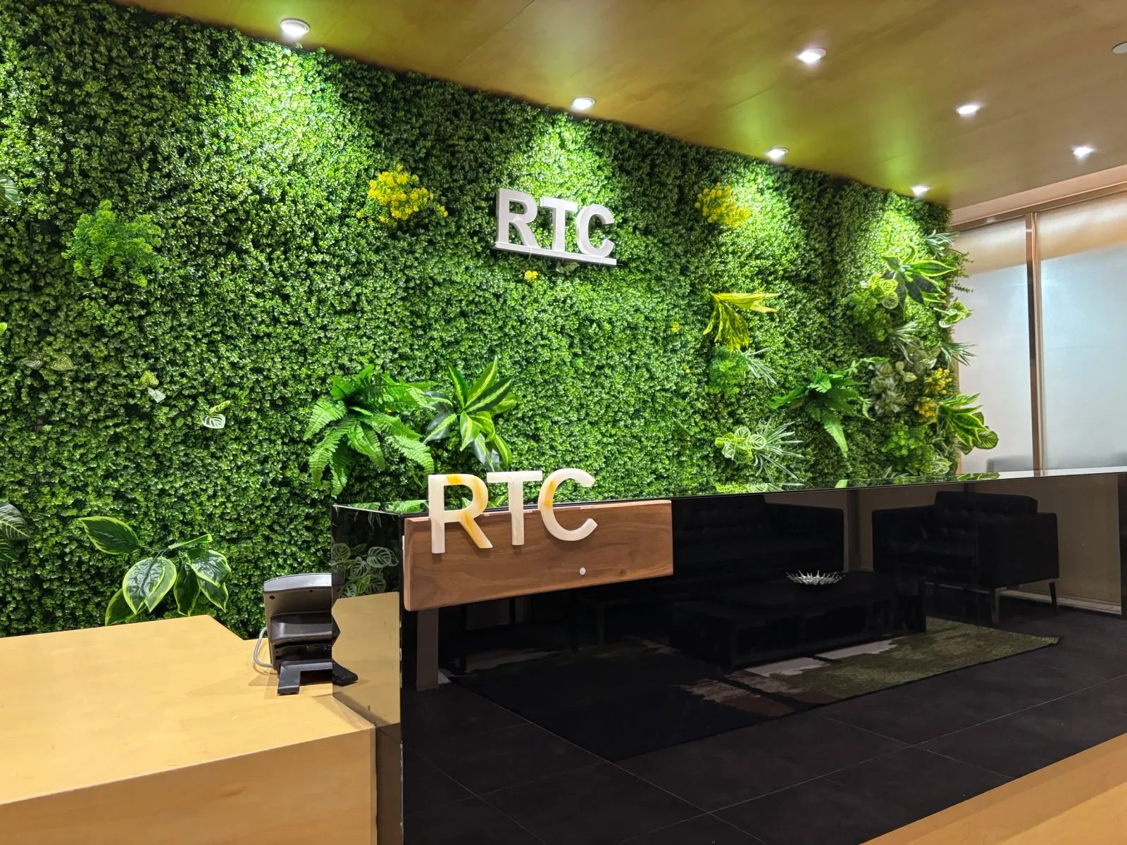 RTC Business Centre at BEA Tower, Kwun Tong, photo 4