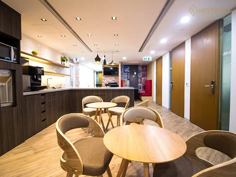 Compass Offices at Admiralty Centre Tower 2, Admiralty, photo 3