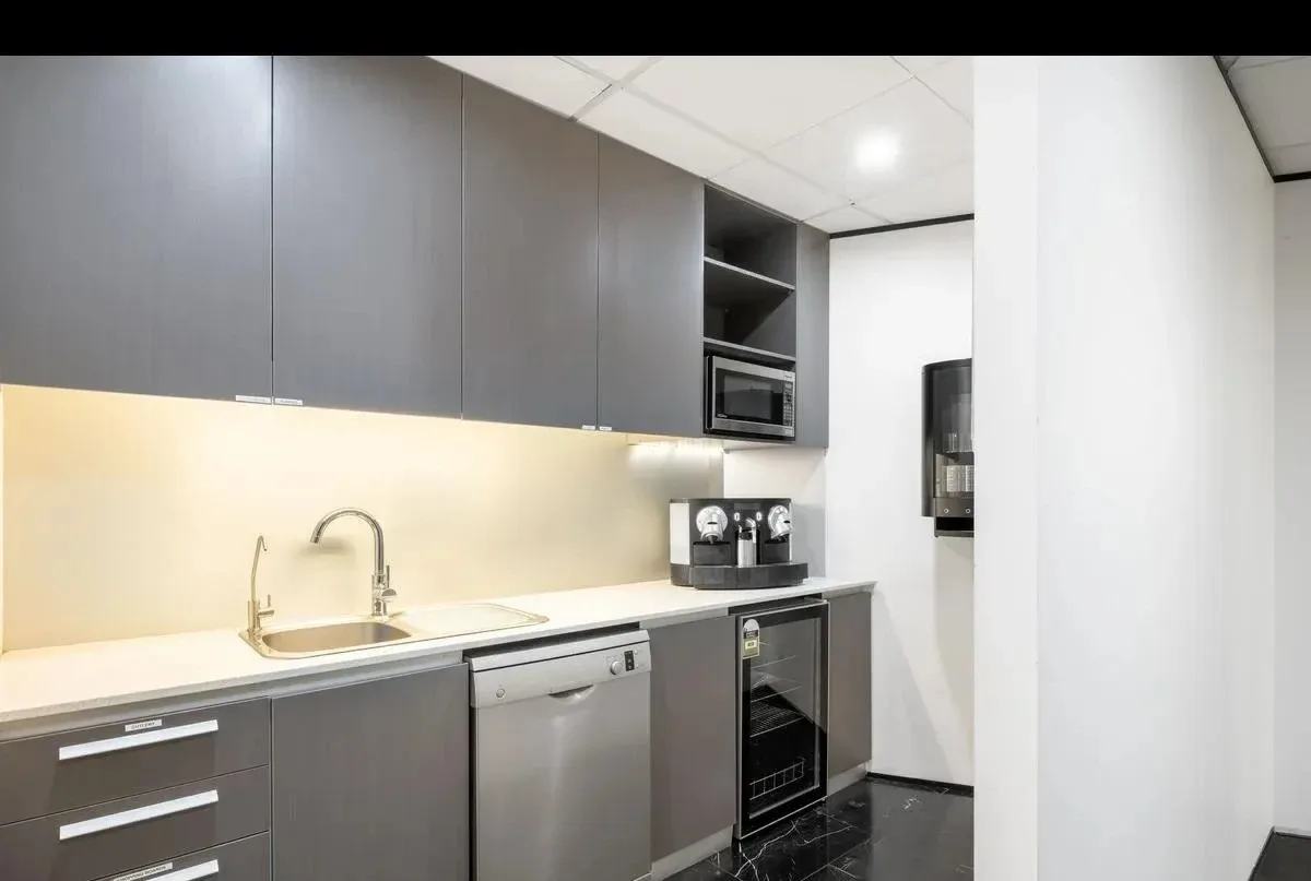 Regus at 8 Wyndham Street, Regus, Central, photo 3