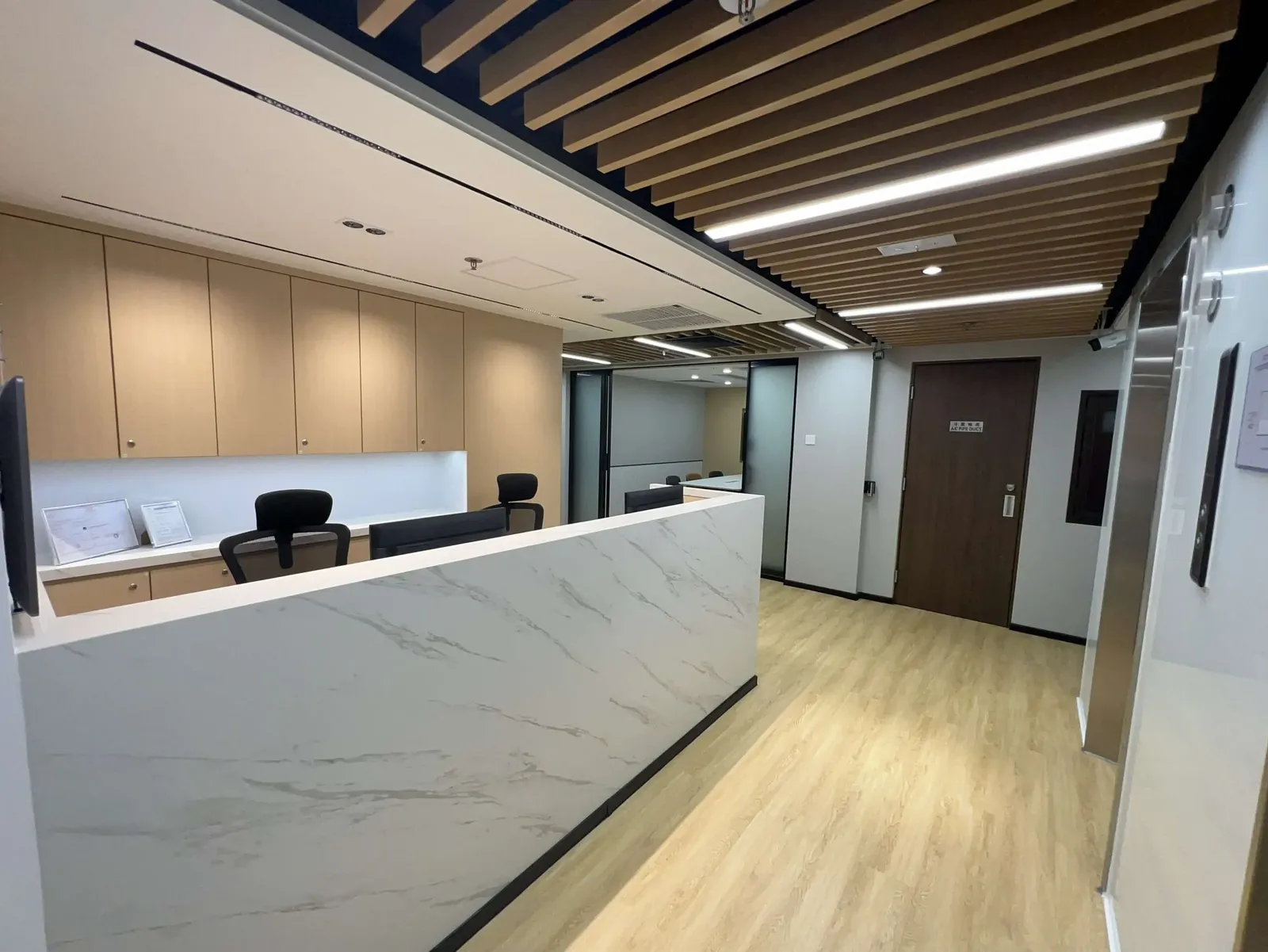 Capital Business Centre at V Heun Building, Capital Business Centre, Central, photo 2